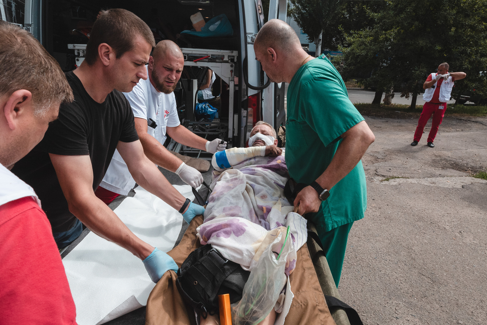 Ihor, 52 ans, a subi une blessure par explosion