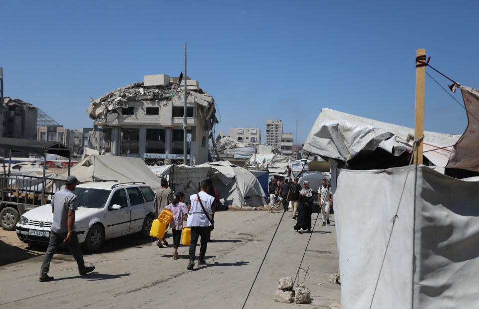 Dringende nood aan enorme toestroom van hulp te midden van rampzalige omstandigheden in Gaza