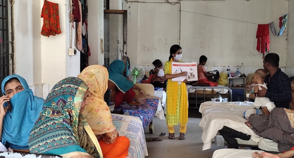 Hulp bij overstromingen in Bangladesh